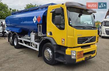Бензовоз Volvo FE 2011 в 