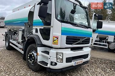 Бензовоз Volvo FE 2013 в Тернополі