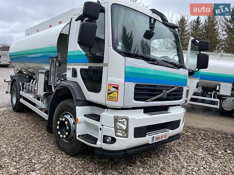 Бензовоз Volvo FE 2013 в Тернополі