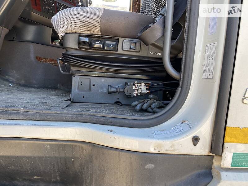 Тягач Volvo FH 12 2007 в Киеве
