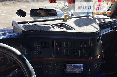 Тягач Volvo FH 12 2004 в 