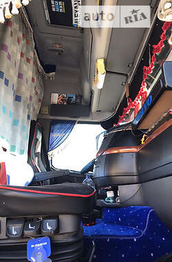 Тягач Volvo FH 12 2004 в 
