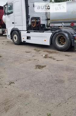 Тягач Volvo FH 12 2005 в Бородянці