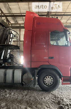 Тягач Volvo FH 12 2003 в 