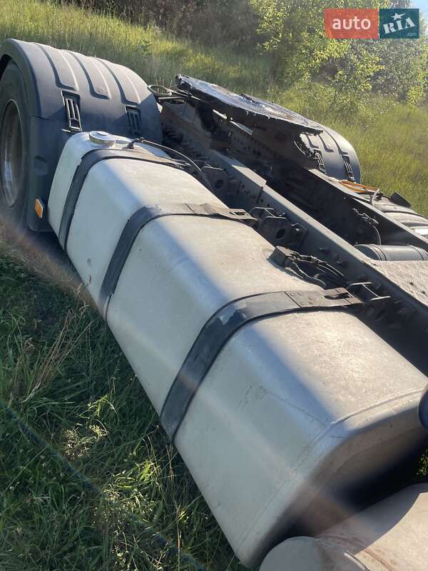 Зерновоз Volvo FH 12 2003 в Прилуках