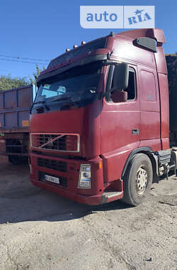 Тягач Volvo FH 12 2003 в Білогір'ї