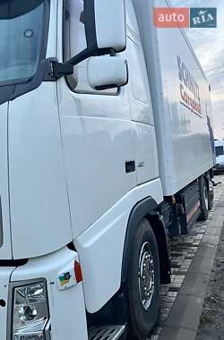 Вантажний фургон Volvo FH 12 2005 в Одесі