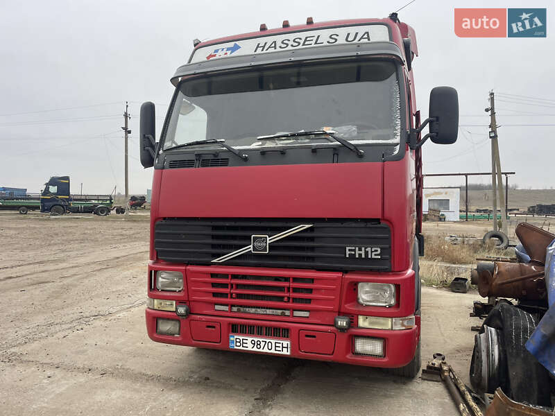 Тягач Volvo FH 12 2001 в 