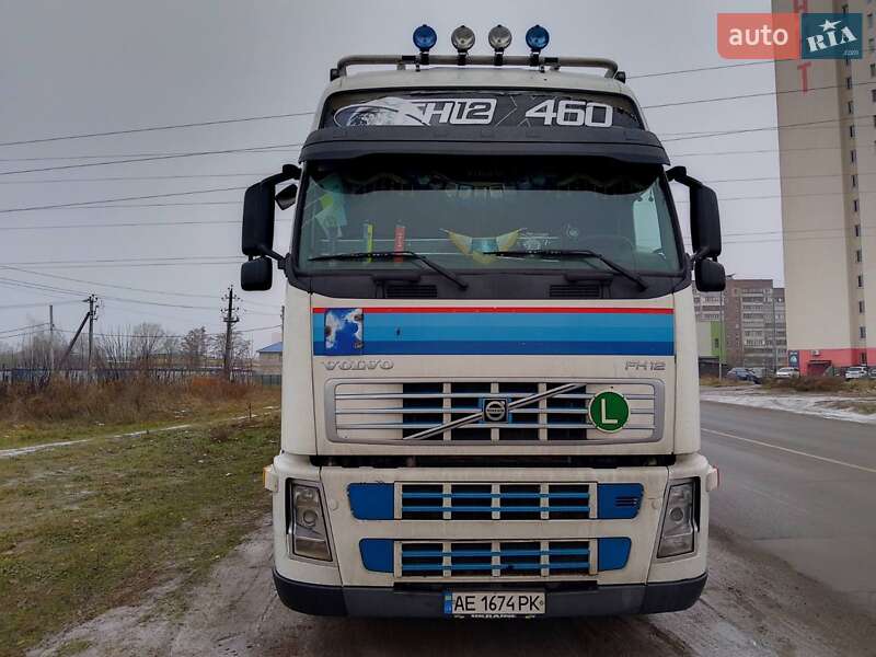 Тентований Volvo FH 12 2003 в Дніпрі