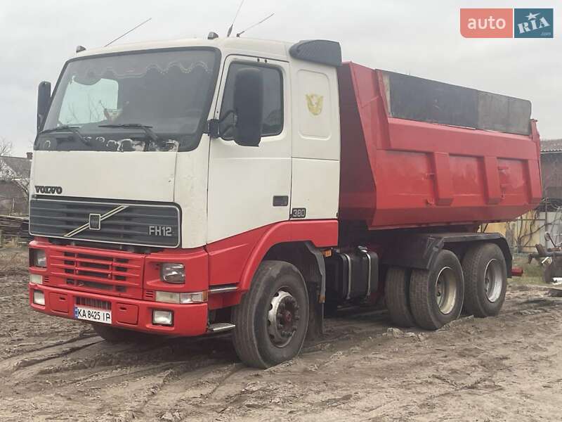 Самосвал Volvo FH 12 2000 в Ровно