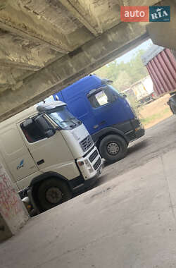 Тягач Volvo FH 12 2001 в 