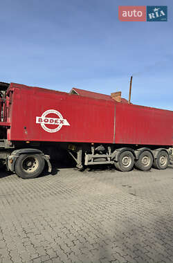 Зерновоз Volvo FH 12 2000 в 