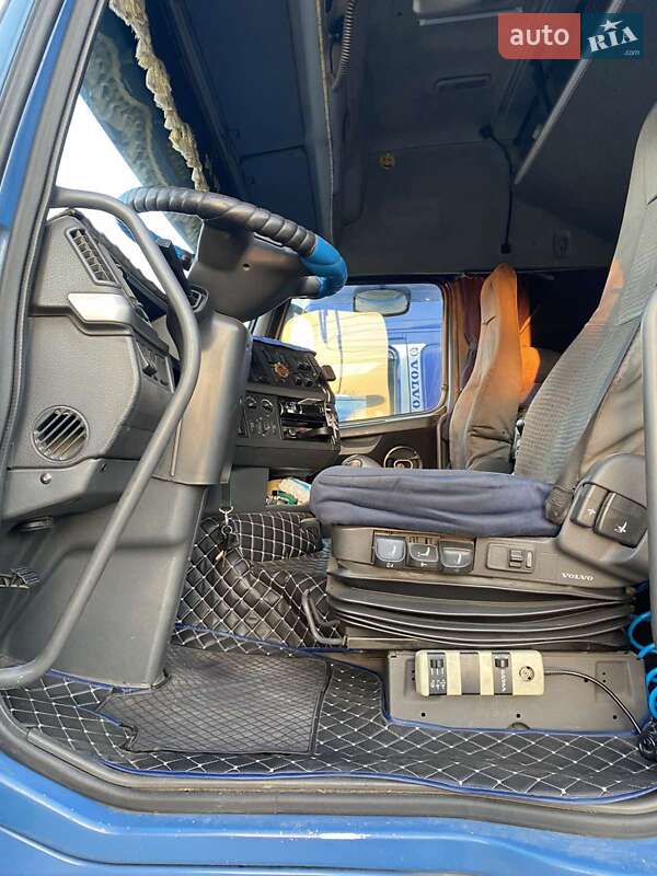 Тягач Volvo FH 12 2002 в Южному