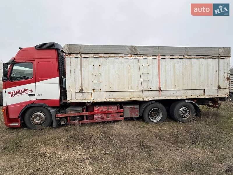 Зерновоз Volvo FH 12 2005 в Днепре