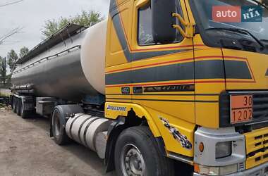 Тягач Volvo FH 12 2001 в 