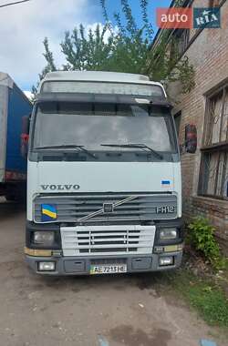 Тентований Volvo FH 12 2001 в 