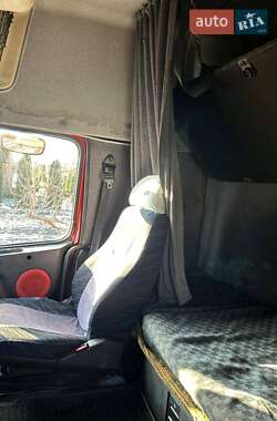 Контейнеровоз Volvo FH 12 1999 в 