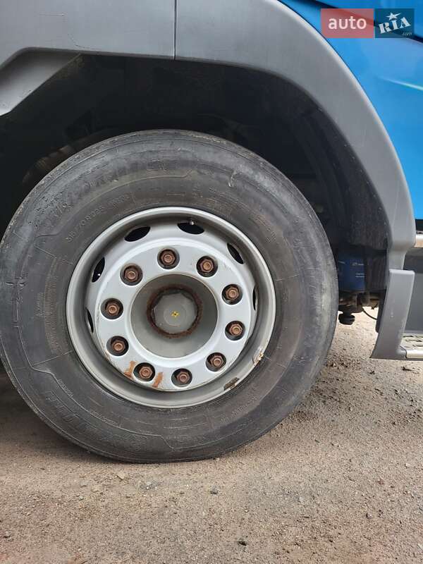 Тентованый Volvo FH 12 2000 в Чернигове