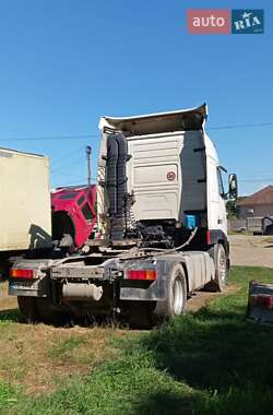Тягач Volvo FH 12 2001 в 