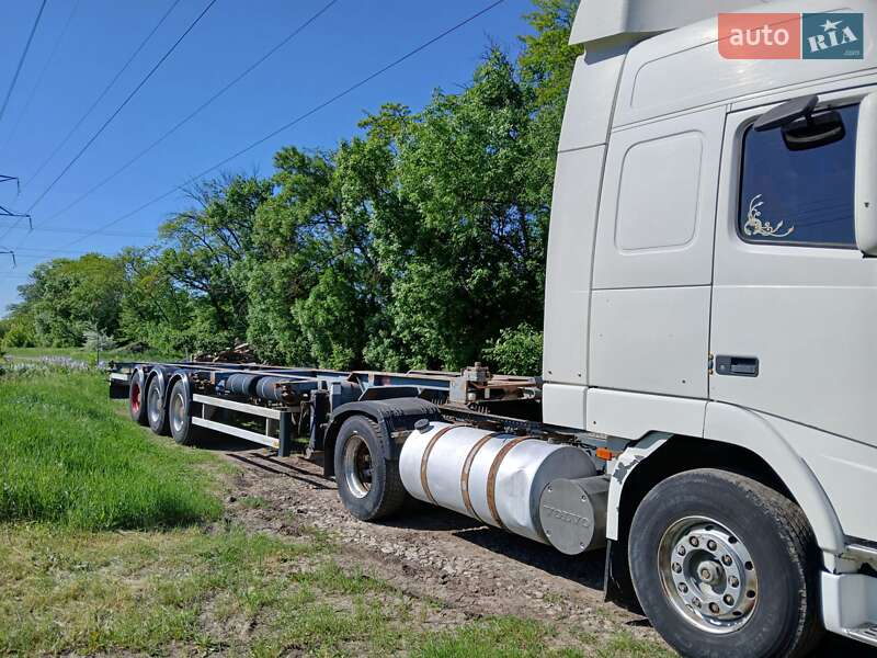 Контейнеровоз Volvo FH 12 1998 в Одесі фото 4 Контейнеровоз Volvo FH 12 1998 в Одесі