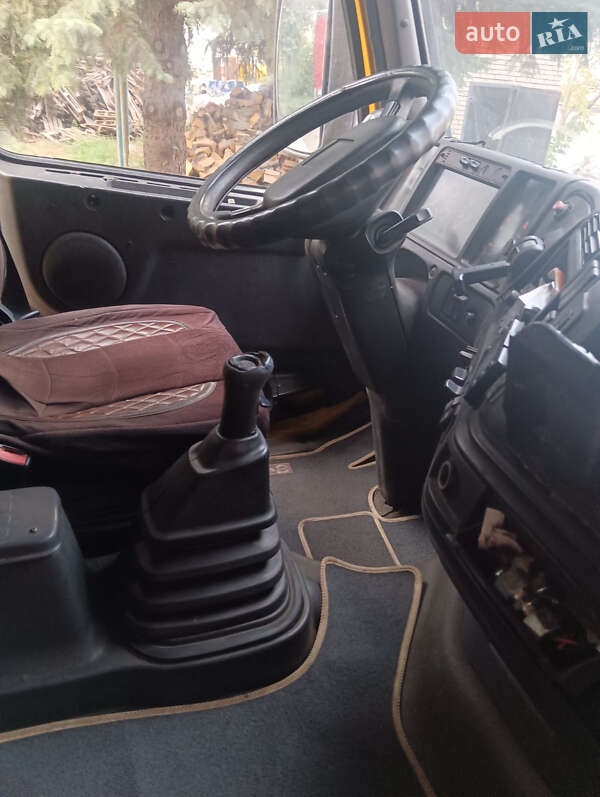 Другие грузовики Volvo FH 12 2001 в Синельниково