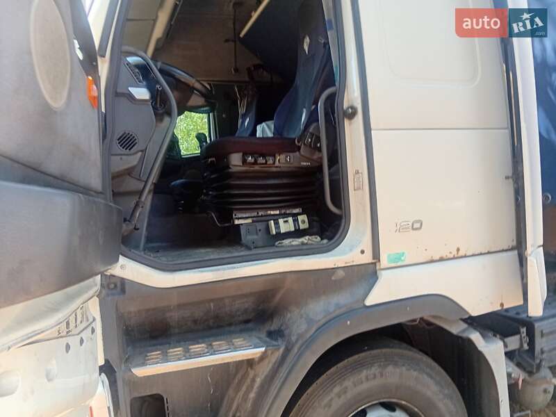 Тягач Volvo FH 12 2002 в Дніпрі фото 3 Тягач Volvo FH 12 2002 в Дніпрі