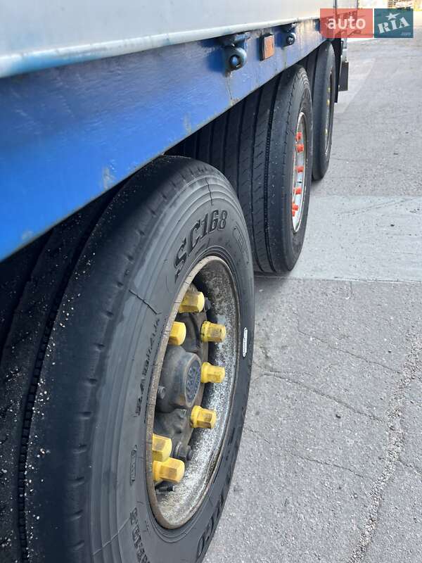 Борт Volvo FH 12 2004 в Чернігові