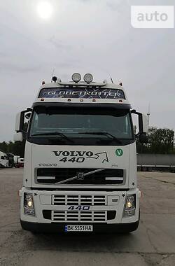 Тягач Volvo FH 13 2007 в Рівному