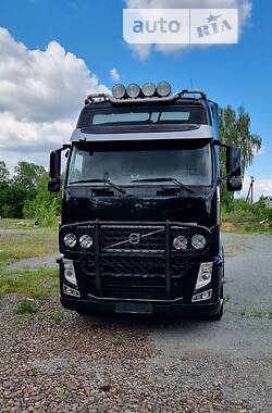 Тягач Volvo FH 13 2011 в Радивиліві