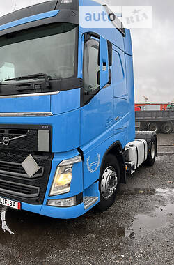 Тягач Volvo FH 13 2014 в 