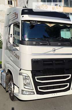 Тягач Volvo FH 13 2015 в Рівному