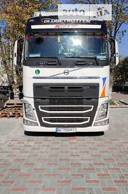 Тягач Volvo FH 13 2015 в Львові