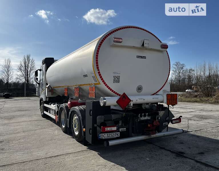 Бензовоз Volvo FH 13 2017 в Львові