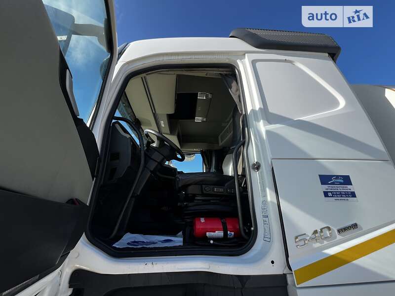 Бензовоз Volvo FH 13 2017 в Львові