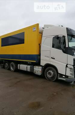 Контейнеровоз Volvo FH 13 2014 в Луцке