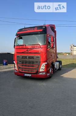 Тягач Volvo FH 13 2015 в Іршаві