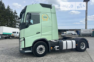 Тягач Volvo FH 13 2015 в Луцке