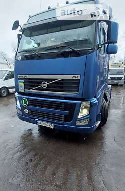 Тентованый Volvo FH 13 2013 в Киеве