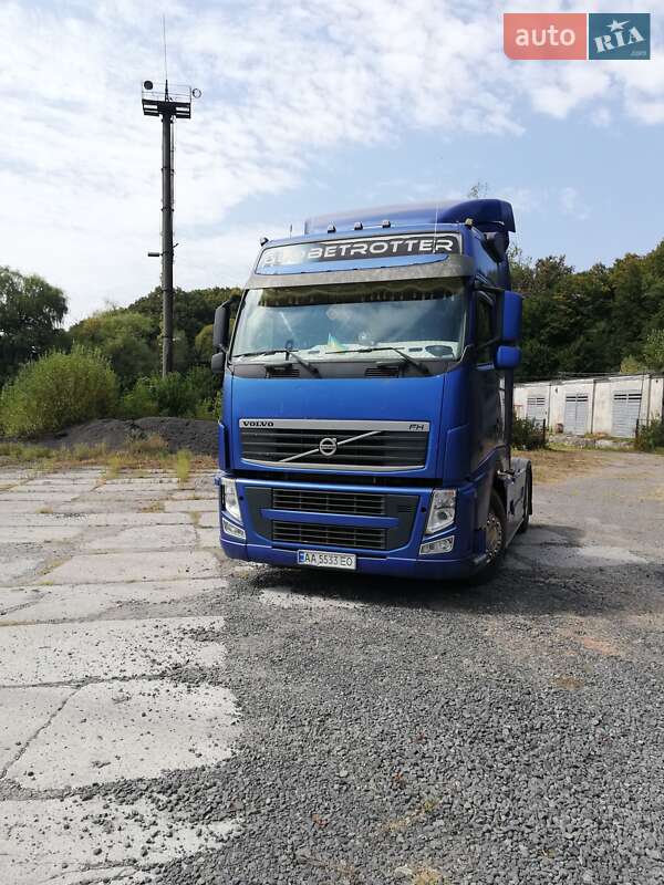 Тягач Volvo FH 13 2011 в Сваляве