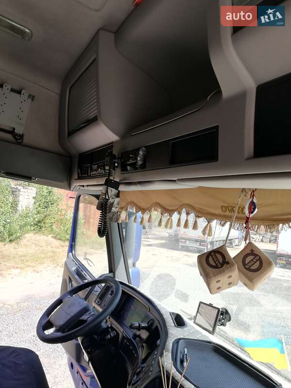 Тягач Volvo FH 13 2011 в Сваляве