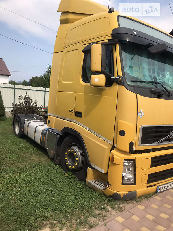 Тягач Volvo FH 13 2007 в Тячеві