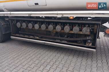 Бензовоз Volvo FH 13 2014 в 