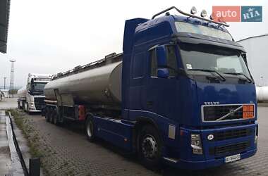 Бензовоз Volvo FH 13 2008 в Черновцах