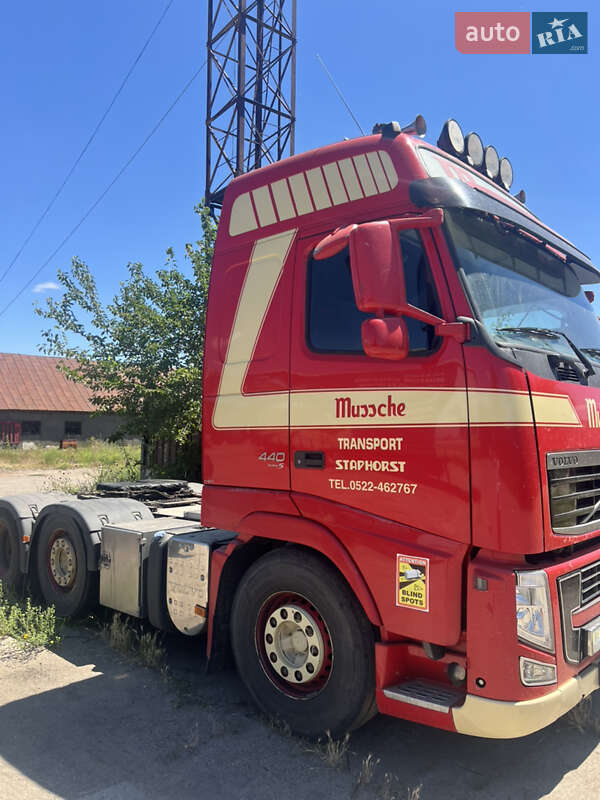 Тягач Volvo FH 13 2009 в Черноморске