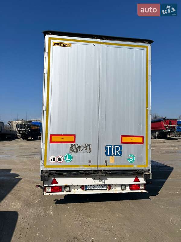 Тентованый Volvo FH 13 2011 в Черновцах