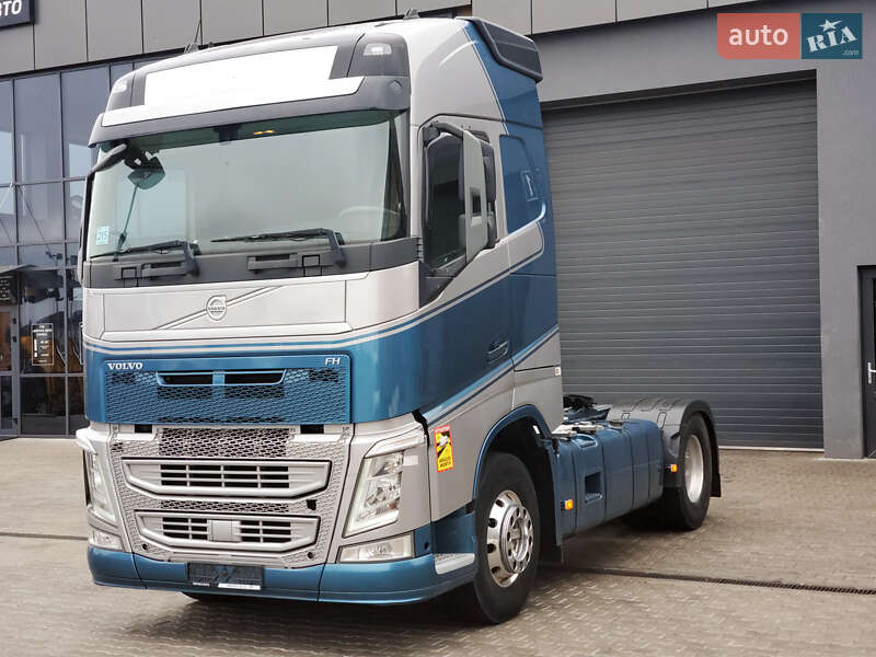 Тягач Volvo FH 13 2016 в Ровно фото 10 Тягач Volvo FH 13 2016 в Ровно