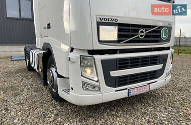 Тягач Volvo FH 13 2010 в 