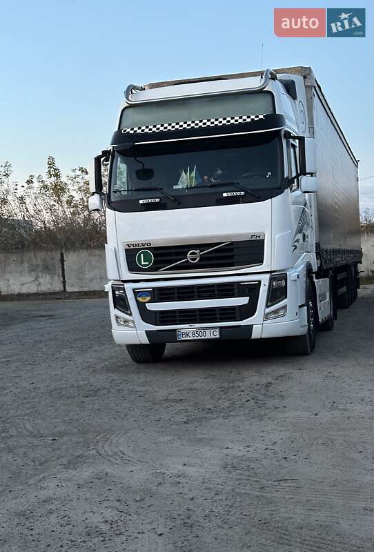 Тягач Volvo FH 13 2012 в Сарнах