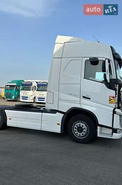 Тягач Volvo FH 13 2015 в Луцке