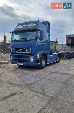 Контейнеровоз Volvo FH 13 2007 в Одессе